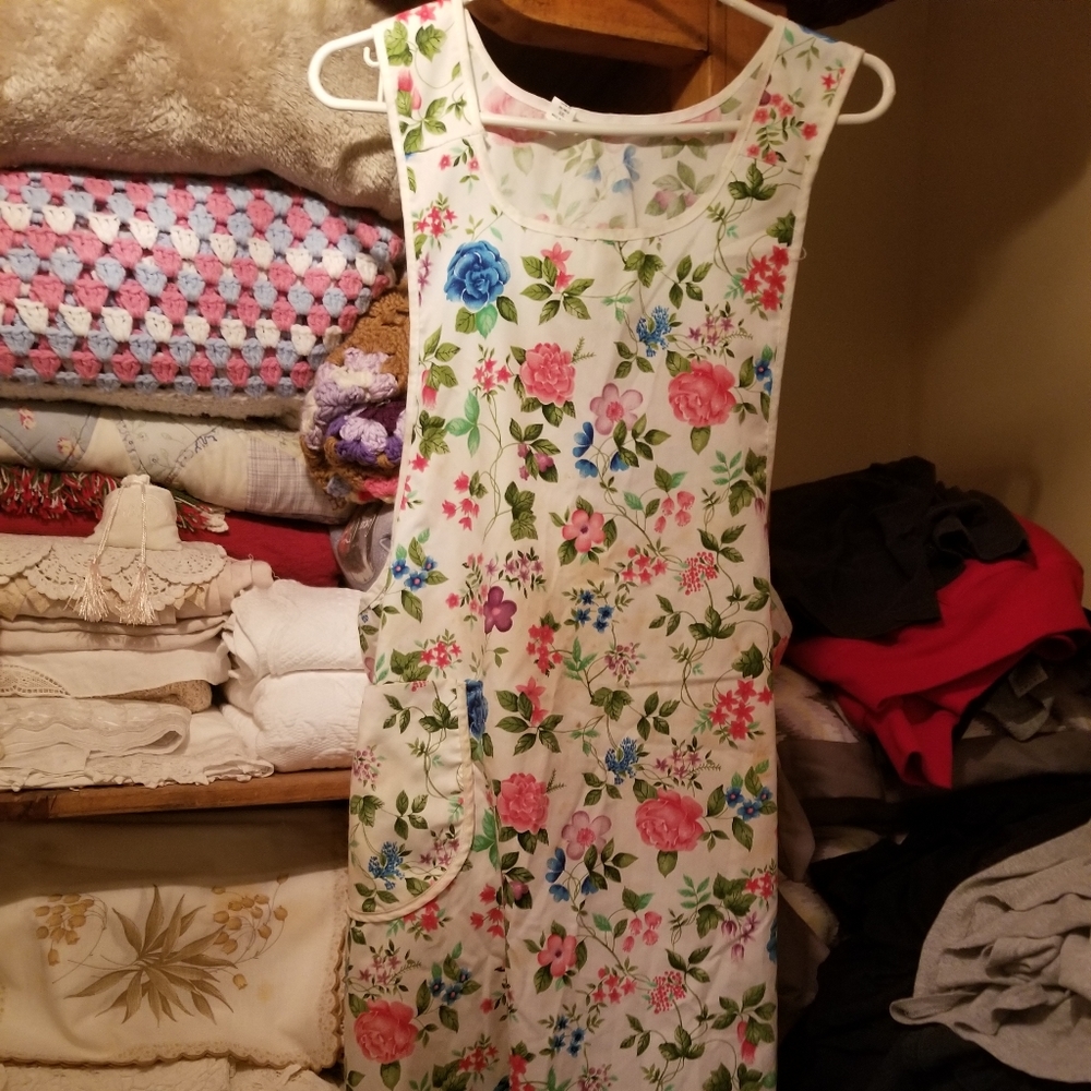 Original Vintage Apron Dress !!! Selling as Found